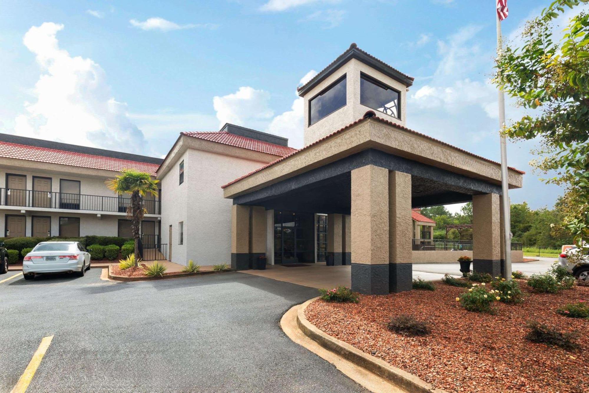 Hotel Ramada By Wyndham Bainbridge Exterior foto